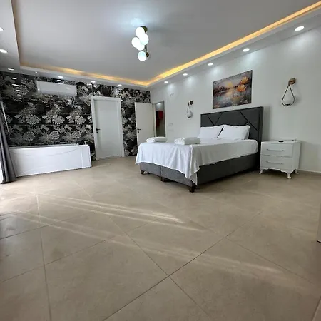 Assos Suits 1 באלאק