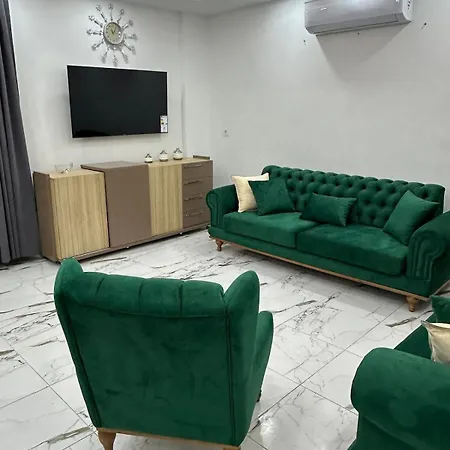 Assos Suits 1 וילה