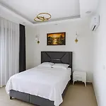 Assos Suits 1 Villa *