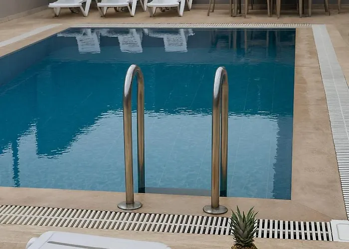 Assos Suits 1 וילה באלאק